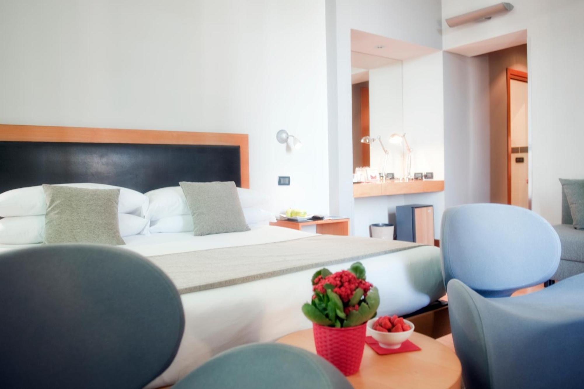 Triple Room,1710352462:JPEG