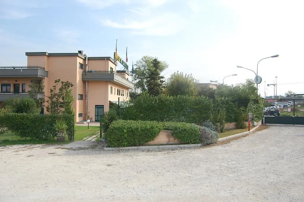 Hotel Laurence-1