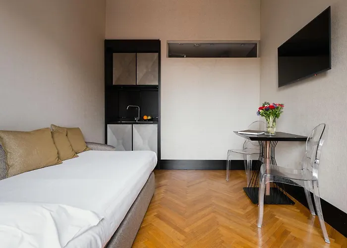 Lodge: Unica Suites Rome