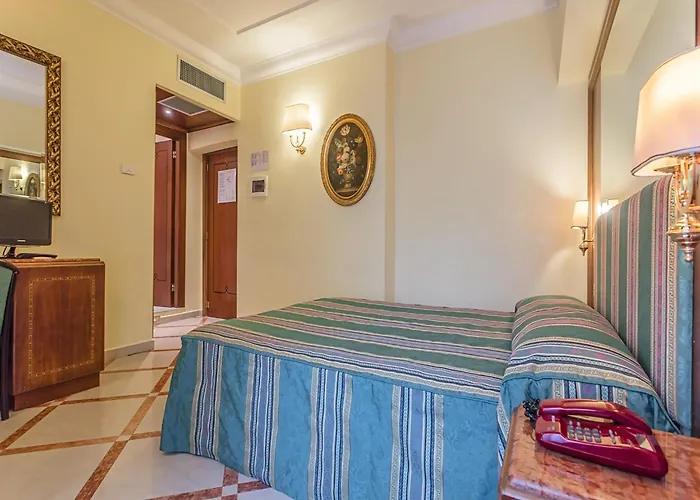 Raeli Hotel Noto